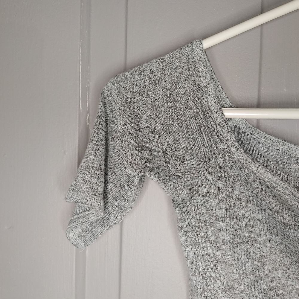 2/$50 Aritzia Wilfred Crop Top - Picture 4 of 5
